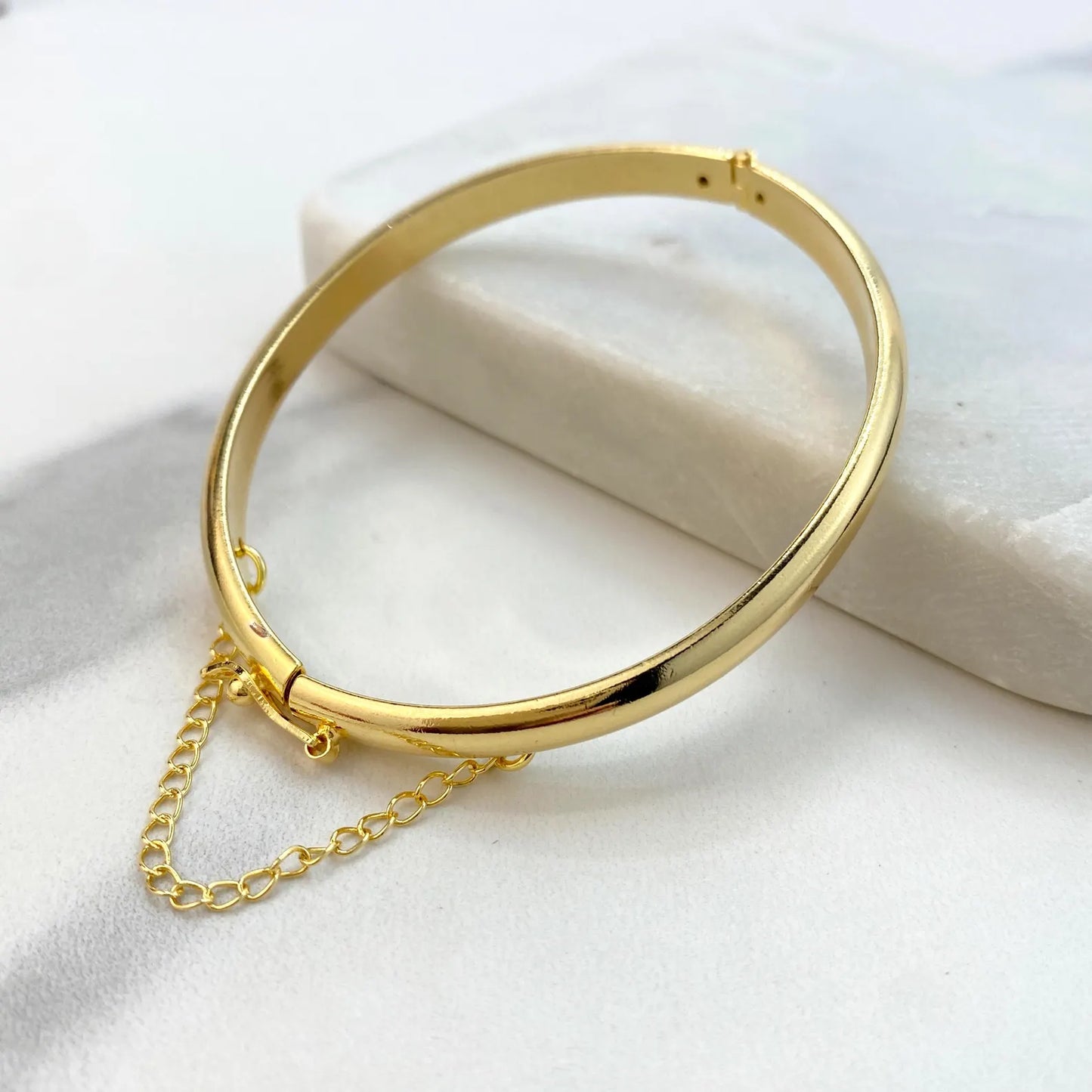 Charming round bracelet for girls