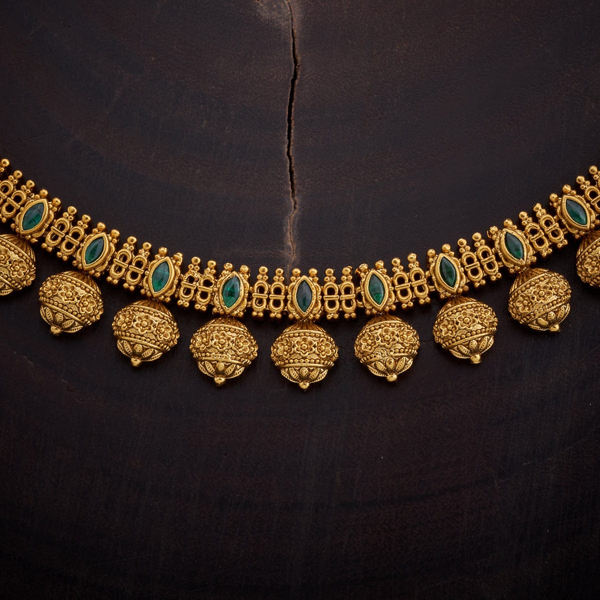 Antique Necklace 1105