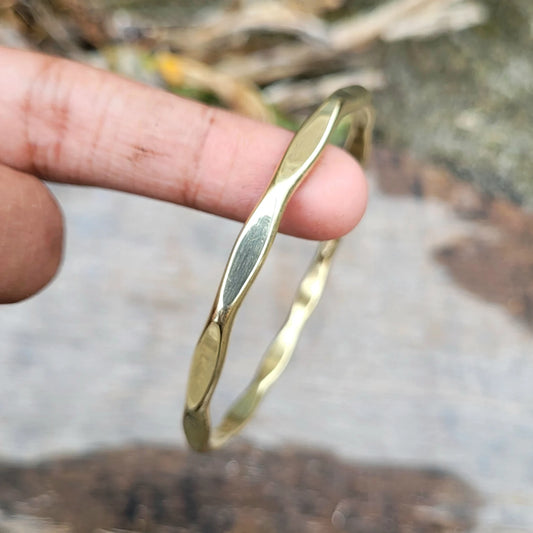 Elegant round bracelet for girls