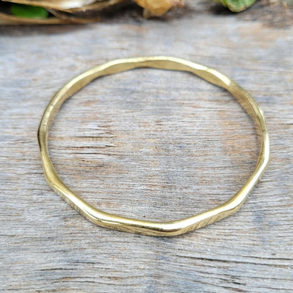 Elegant round bracelet for girls
