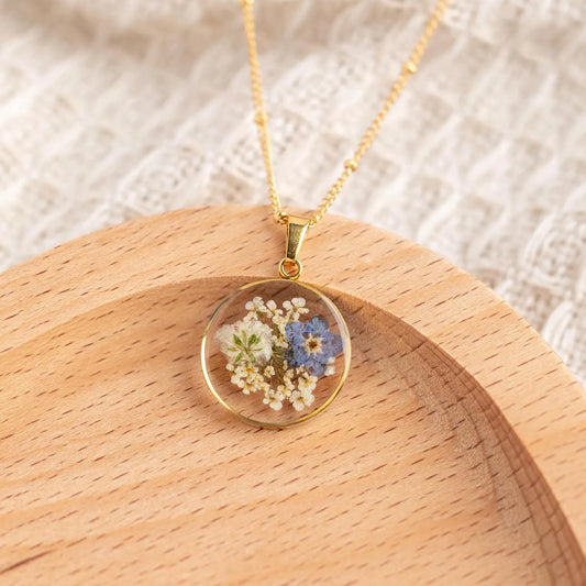 Amazing golden chain pendant for girls