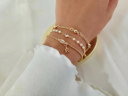 Attractive loose chain  bracelet for girls and women